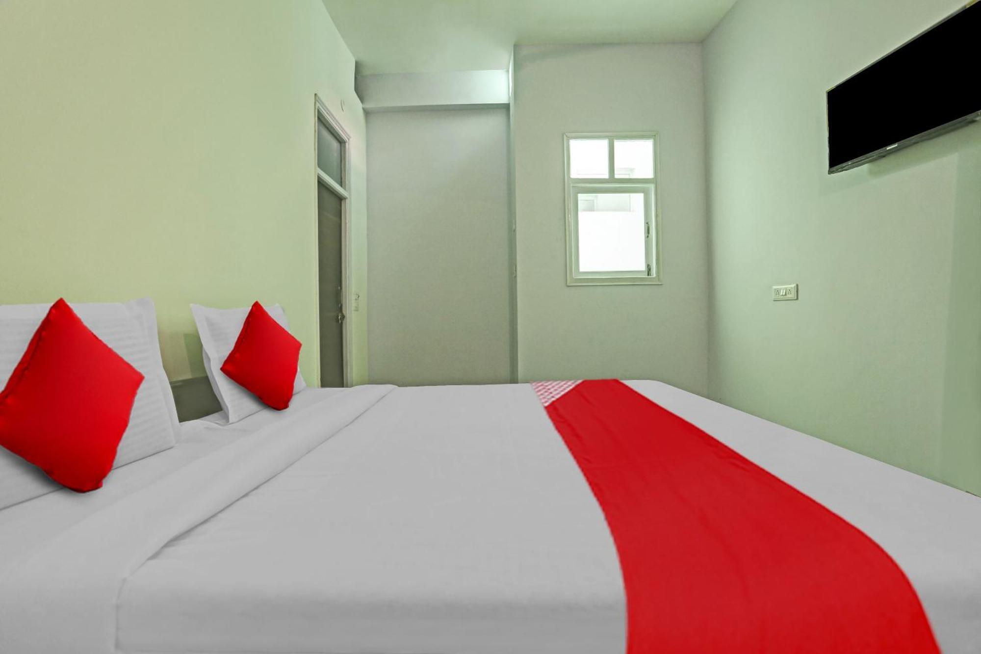Hotel O Arya Residency 古尔冈 外观 照片